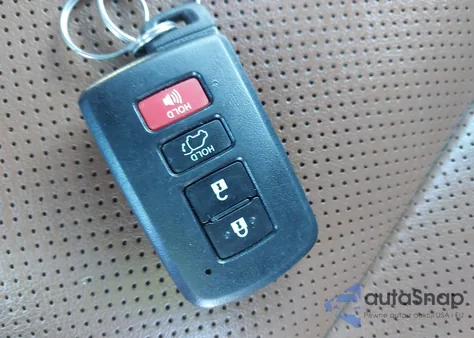 2019 Toyota Highlander Limited Platinum z USA, uszkodzony, nr VIN 5TDDZRFH8KS736726